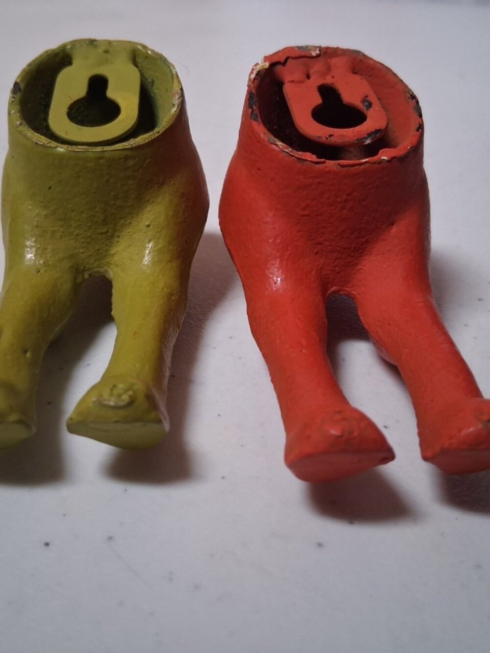Cast Iron Dog Tail Hooks Pair Wall Mounted Hanging Orange Lime Green Dogs 5" - Picture 12 of 15